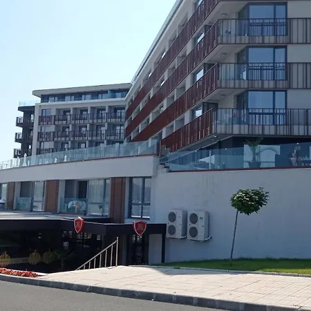 Paradiso 'в' 109 Large Cozy Daire *