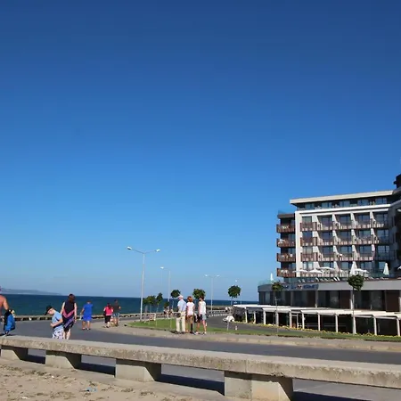Paradiso 'в' 109 Large Cozy * Nessebar