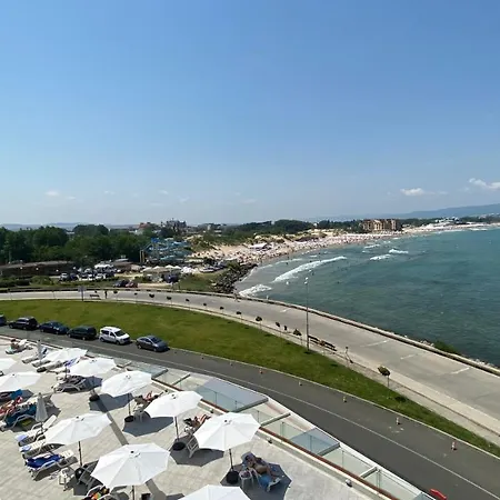 Paradiso 'в' 109 Large Cozy Daire *