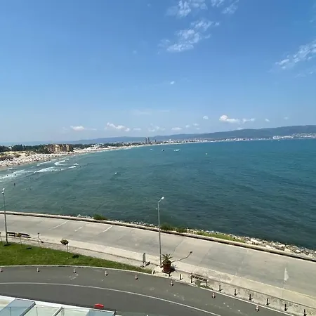 Paradiso 'в' 109 Large Cozy Daire *