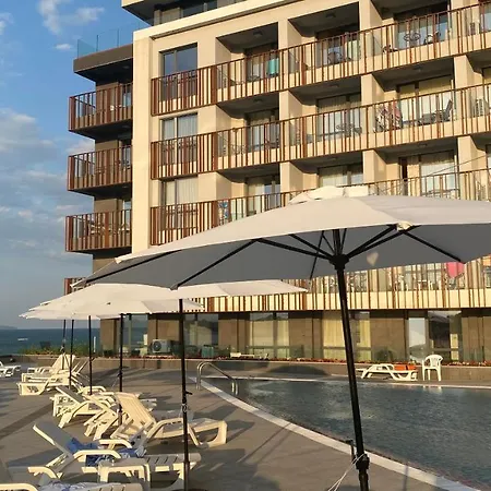 Paradiso 'в' 109 Large Cozy Daire
