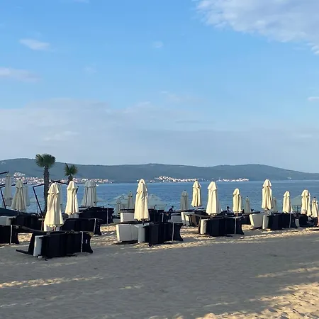 Paradiso 'в' 109 Large Cozy Apartment Nessebar