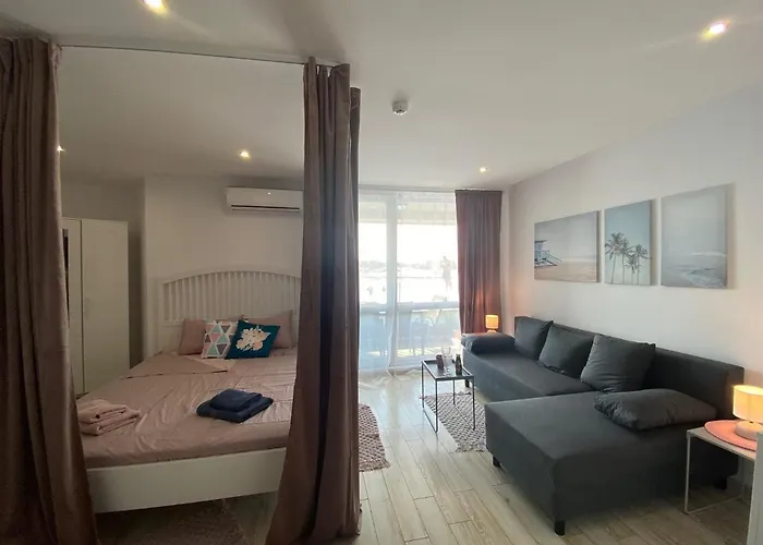 Paradiso 'в' 109 Large Cozy アパート *